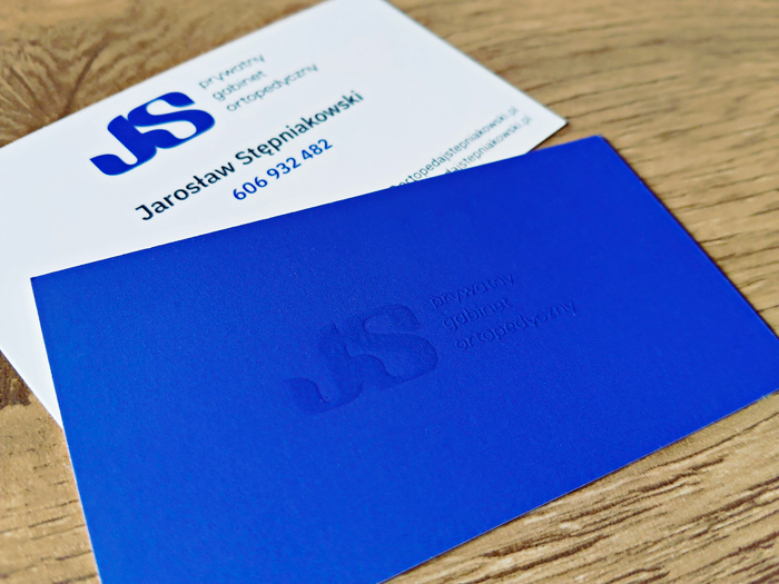 Projekt wizytówki dla ortopedy z Andrychowa z folią mat i lakierem wybiórczym UV